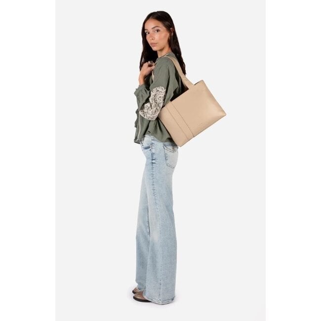 Matt & Nat Garni - Forum Tote Bag in Sable