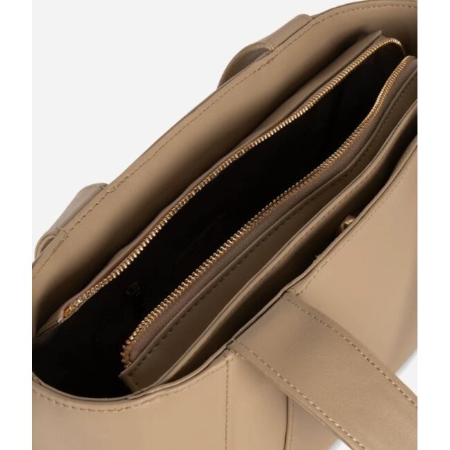 Matt & Nat Garni - Forum Tote Bag in Sable