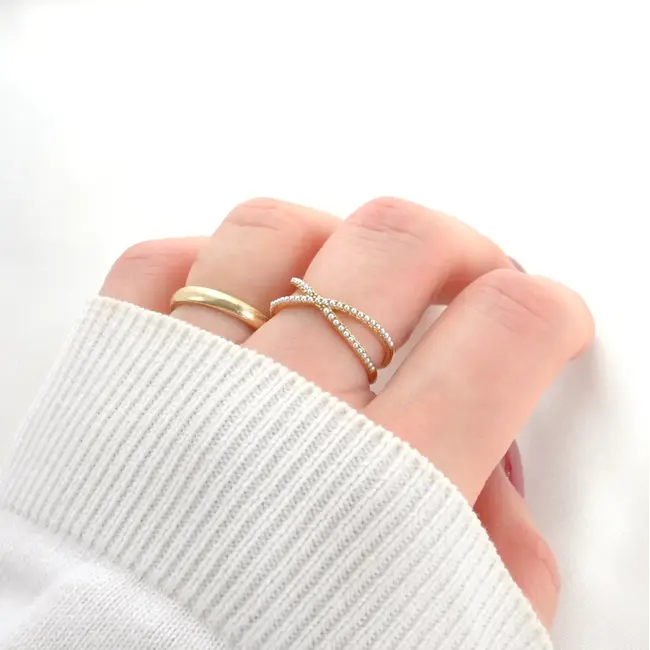 Gold Pearl Criss Cross Ring - Waterproof