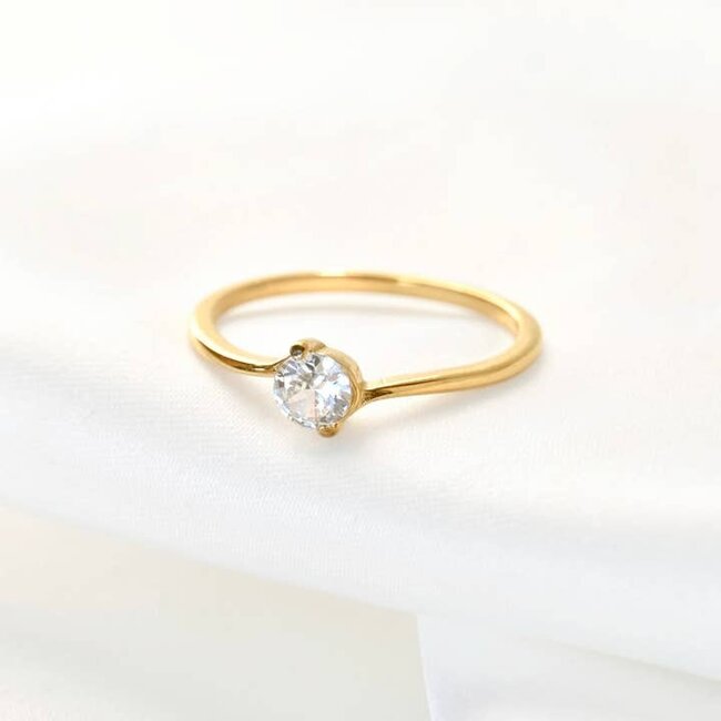 Gold Cubic Zirconia Solitaire Ring - Waterproof