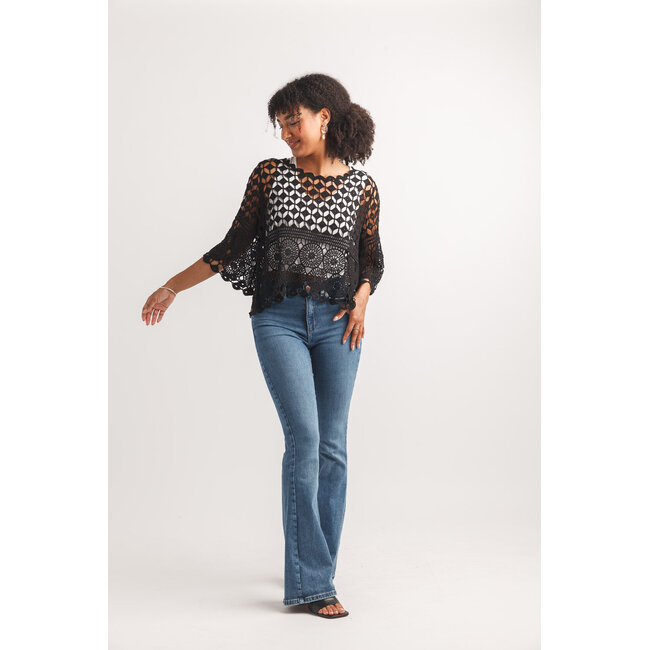 Papillon Jayne - Cropped Lace Pullover in Black