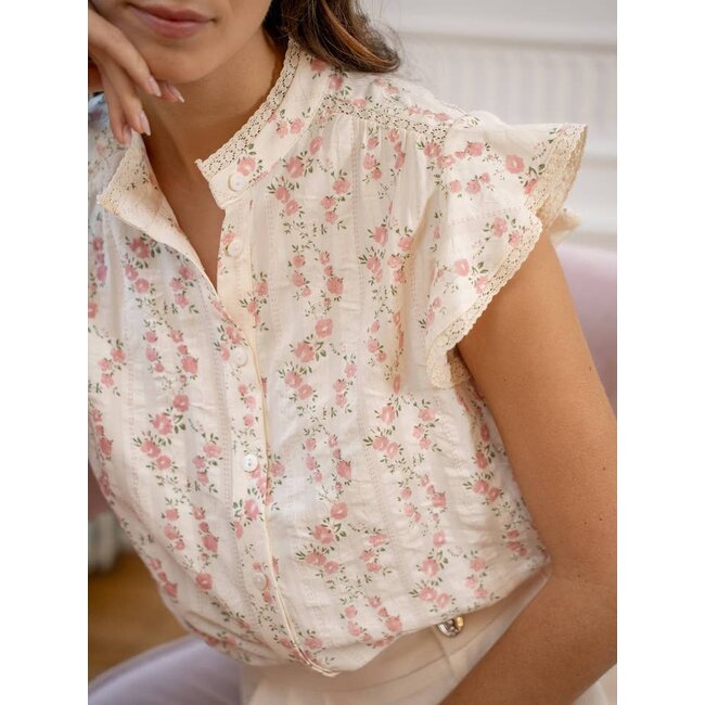Sleeveless Ruffled Floral Blouse