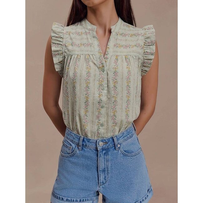 Sleeveless Floral-Print Blouse with Ruffles
