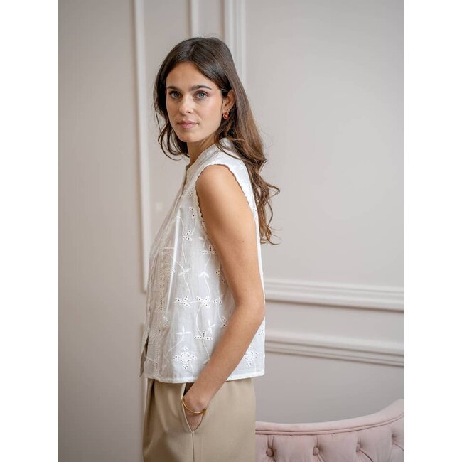 Sleeveless Broderie Anglaise Blouse