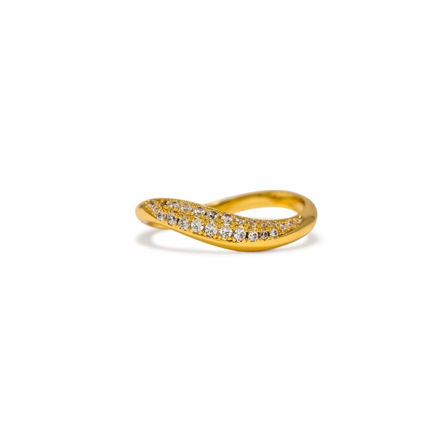 Lover’s Tempo Crest Dome Cubic Zirconia Ring - Gold