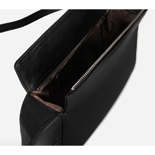 Matt & Nat Keri Grain Crossbody - Black