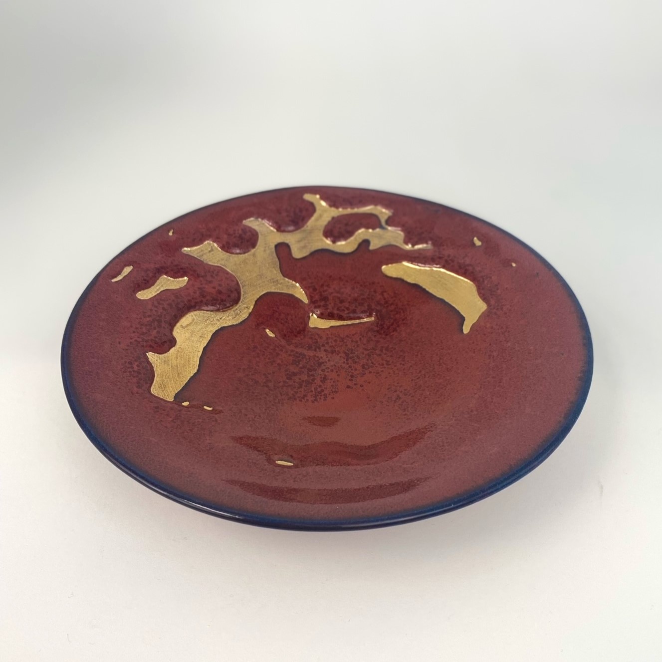 Yunting Li Red & Gold plate