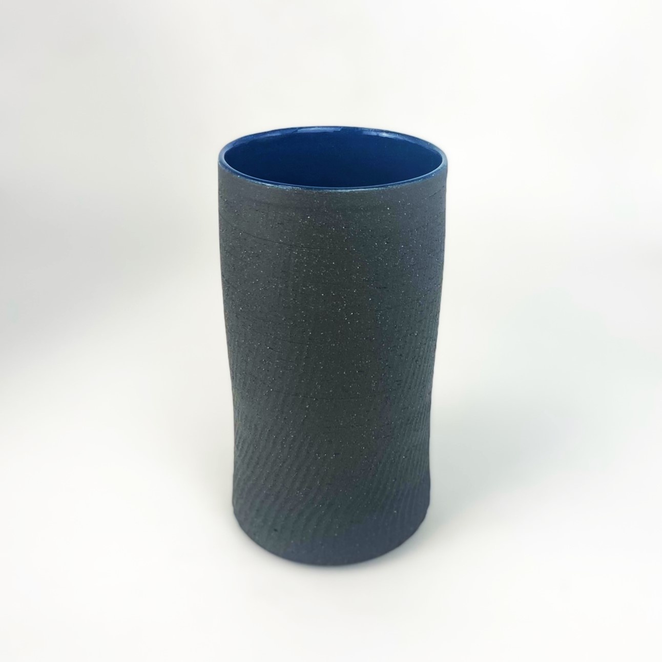 Yunting Li Black vase