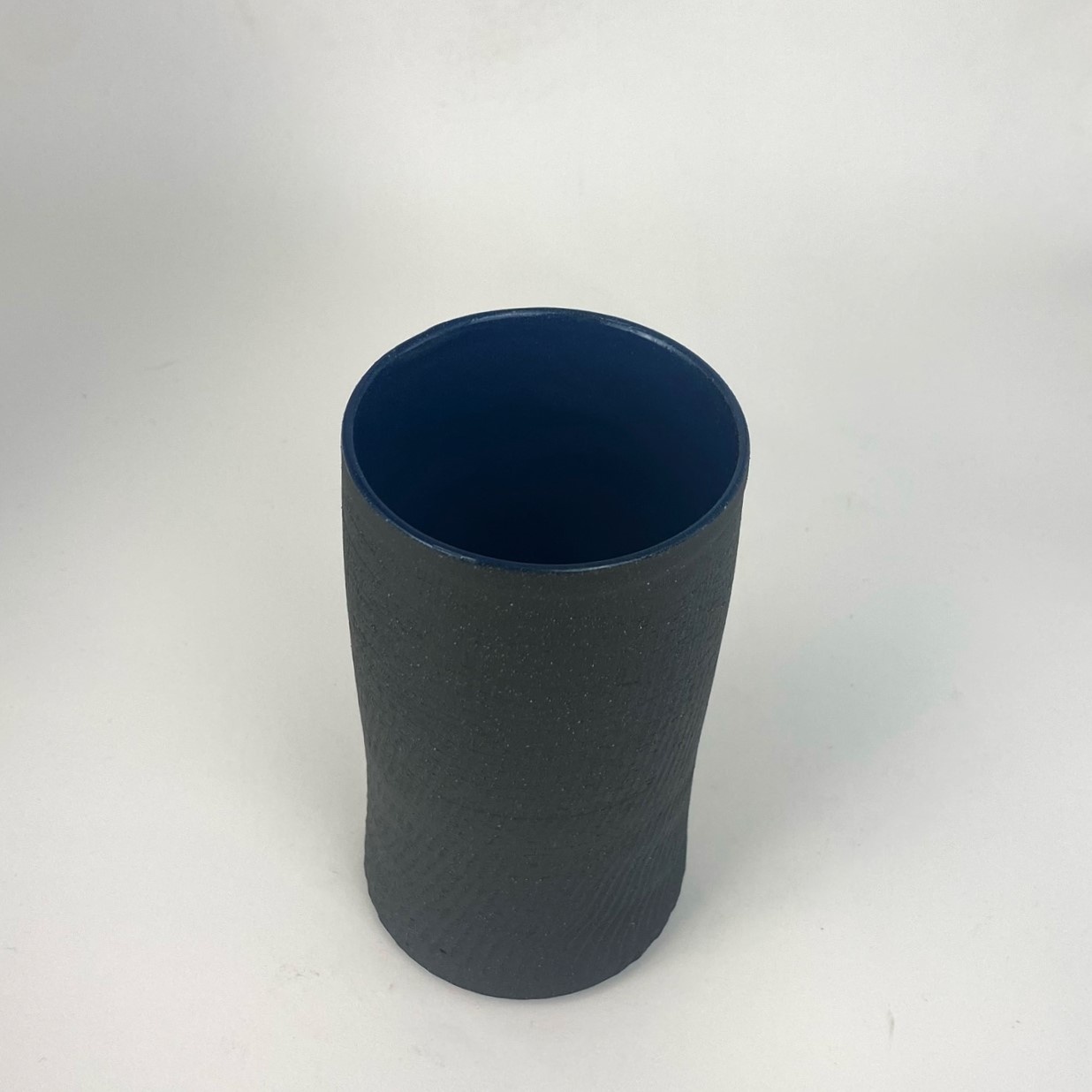 Yunting Li Black vase