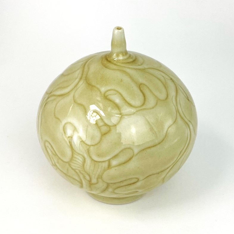 Elaine Coleman Honey Amber Leaf Bottle