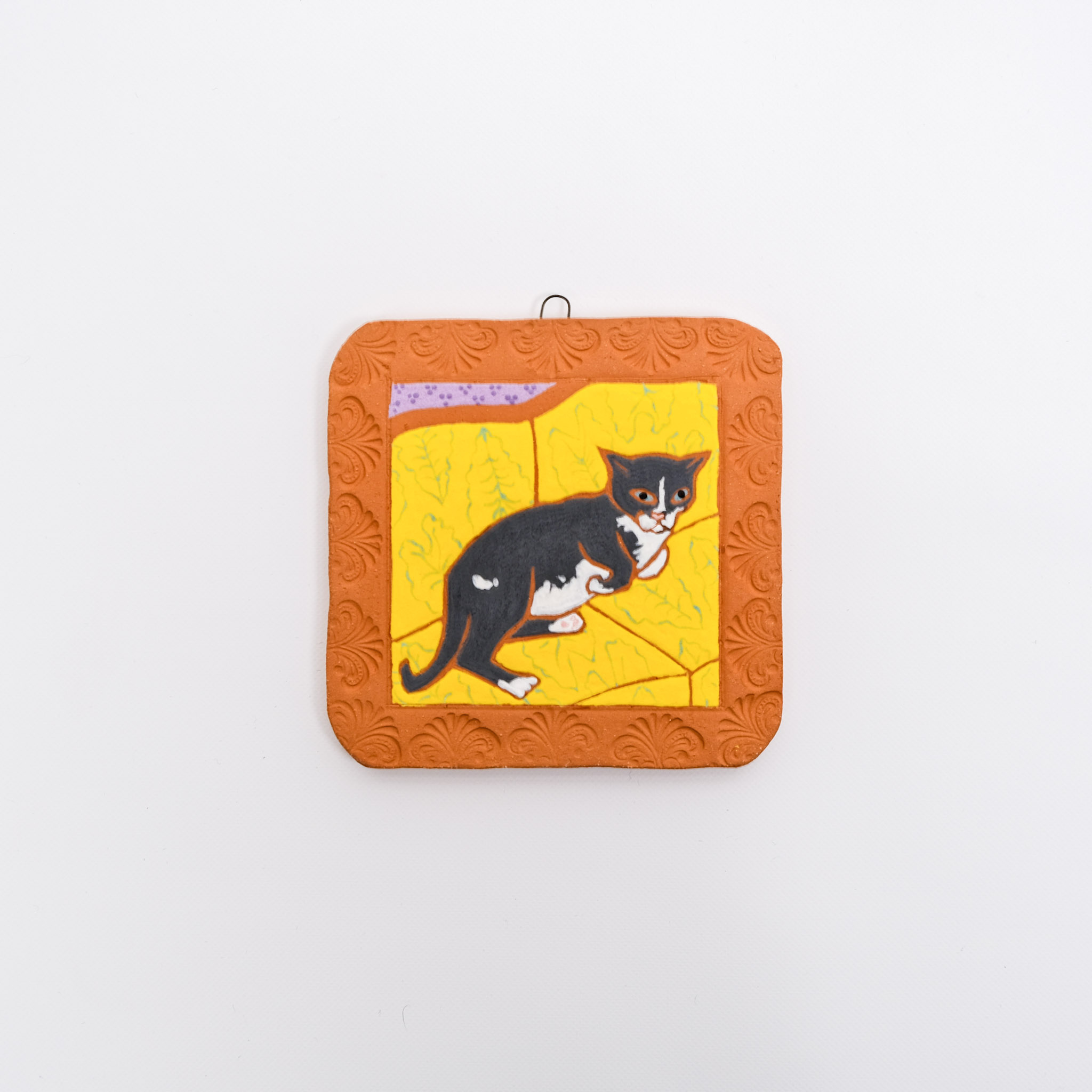 Sue Kasdon Cat on Couch Tile