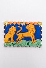 Sue Kasdon Scalloped Lions Tile