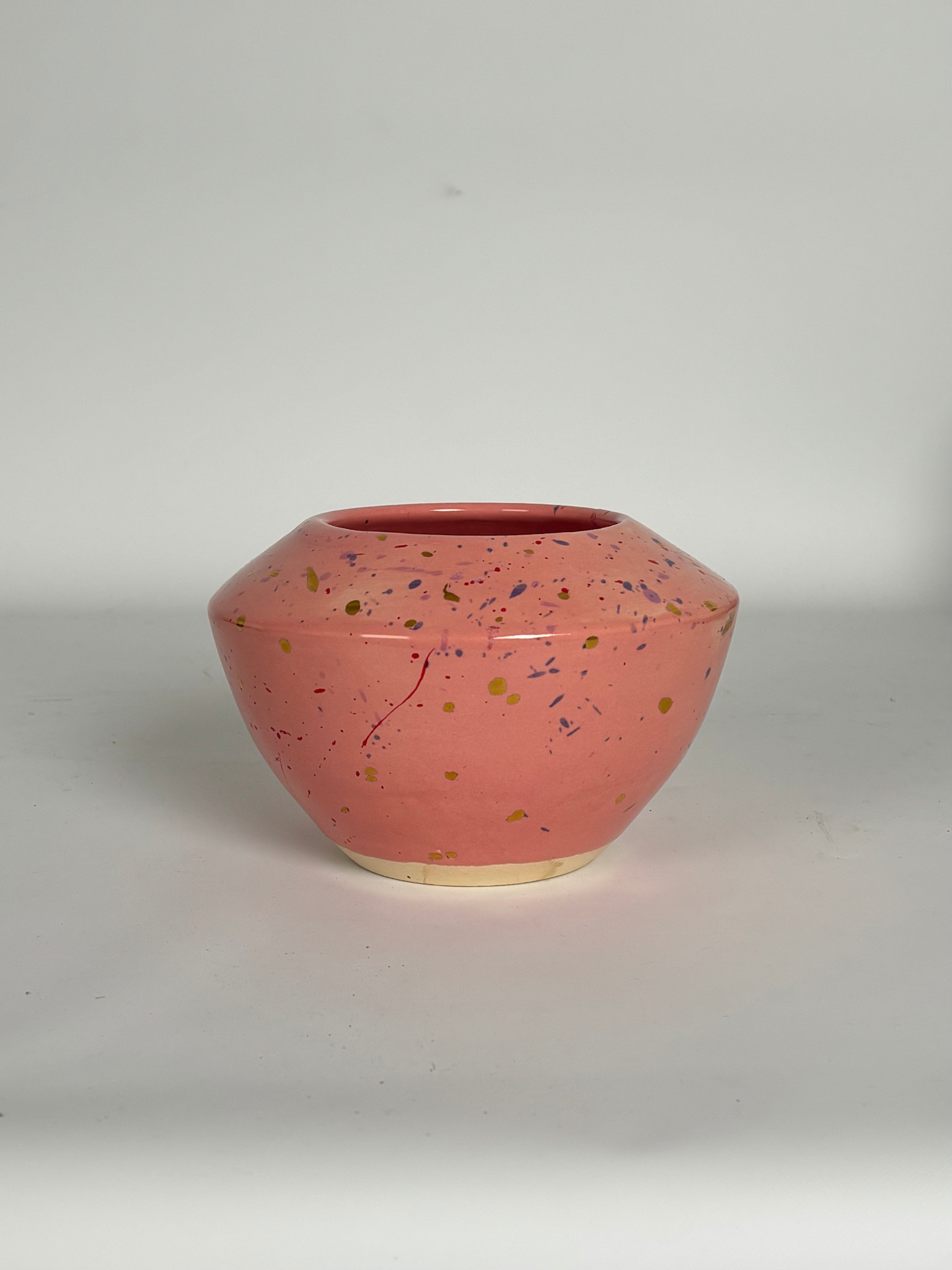 Isabella Hackerman "Crime of Passion" Vase -Pink