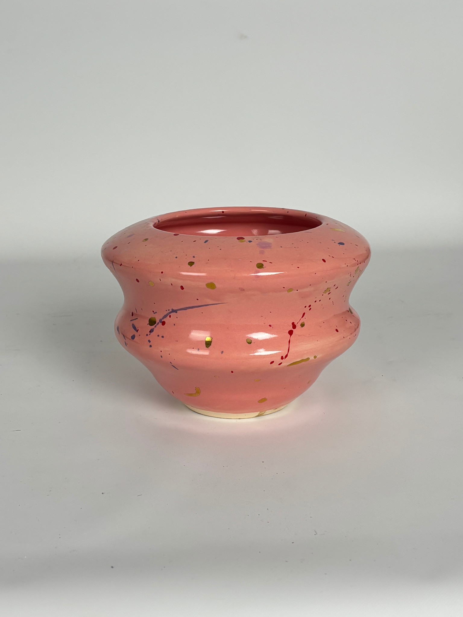 Isabella Hackerman "Crime of Passion" Vase -Pink