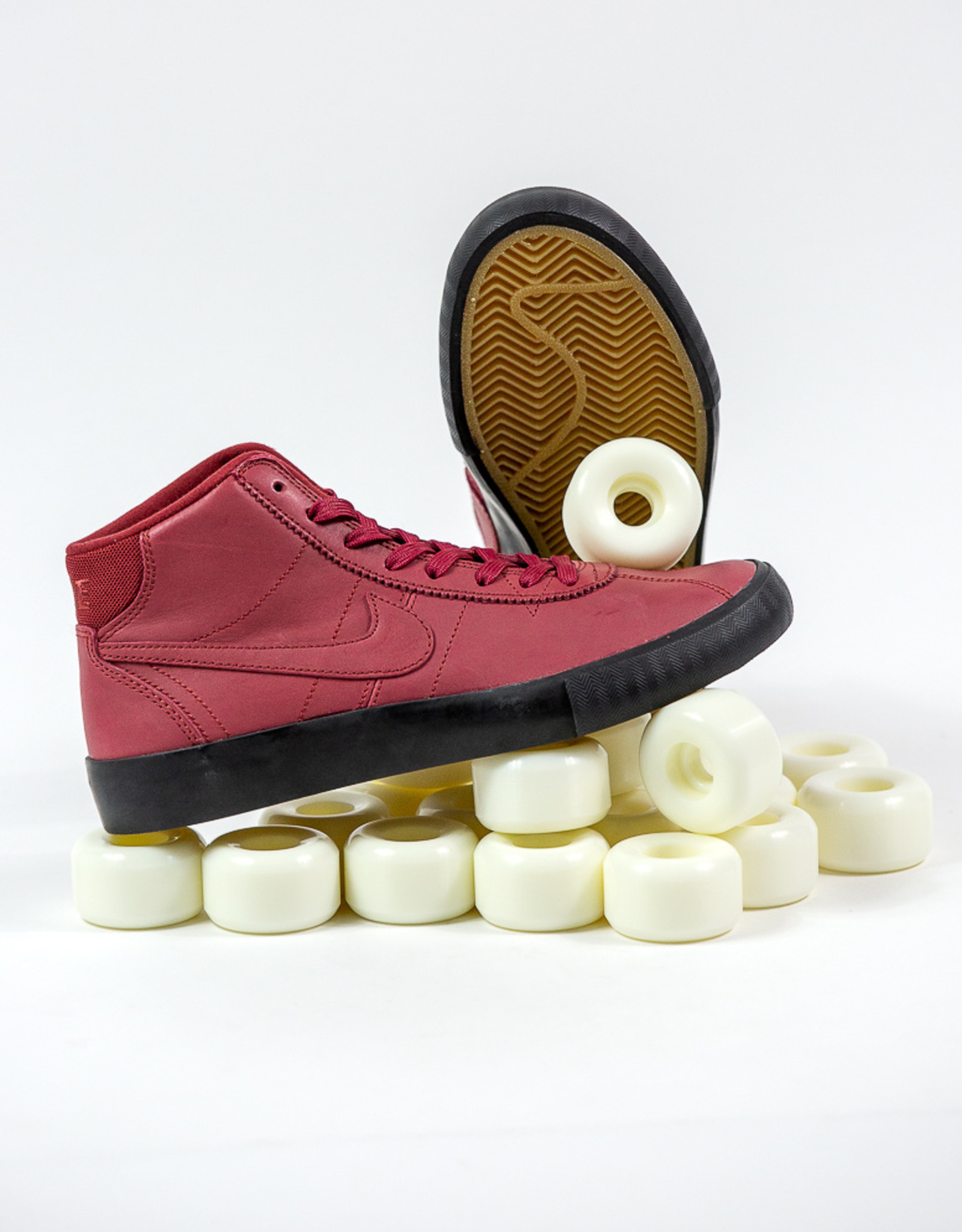 nike sb bruin black red