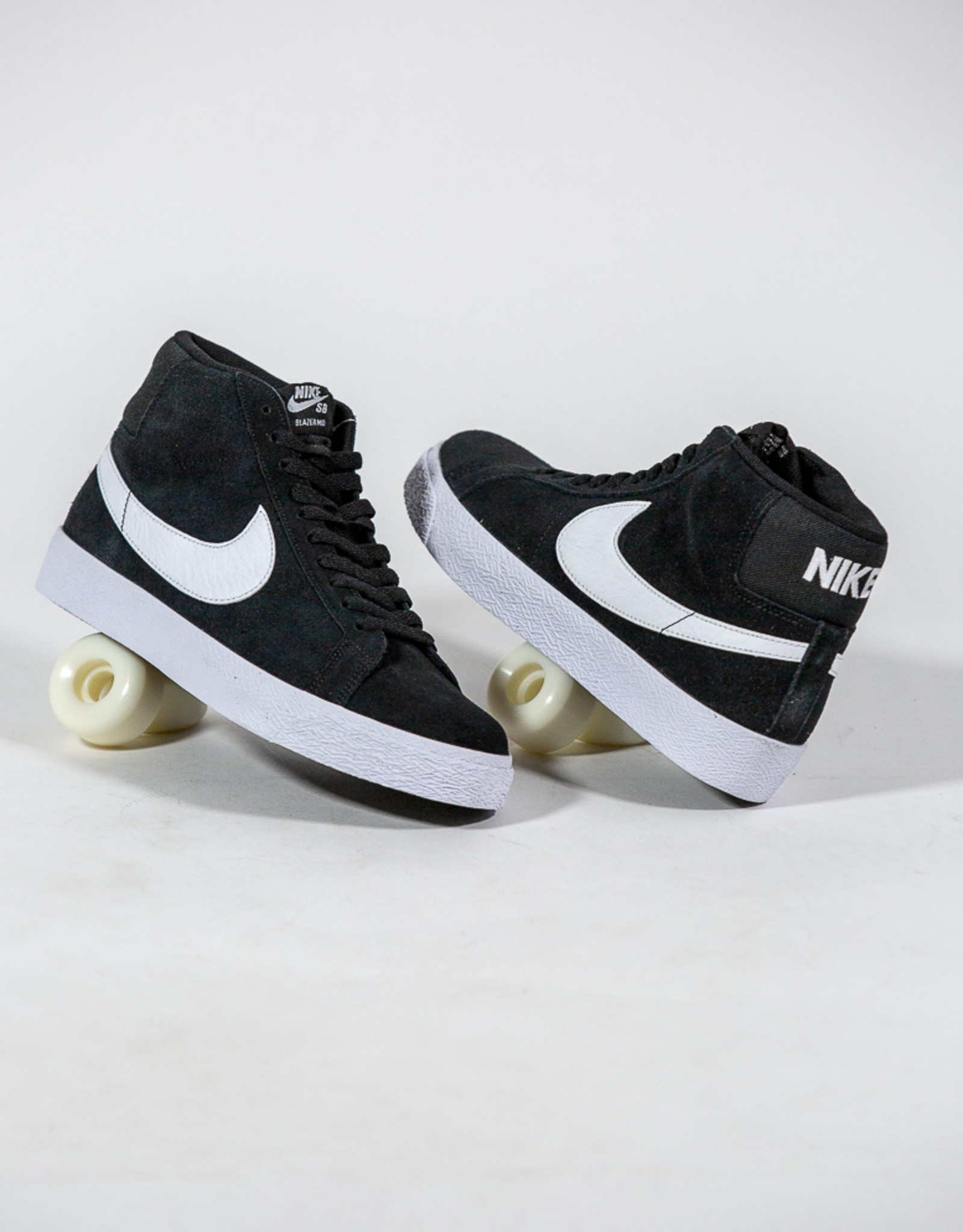 NIKE SB ZOOM BLAZER MID - BLACK/WHITE - WHITE - WHITE