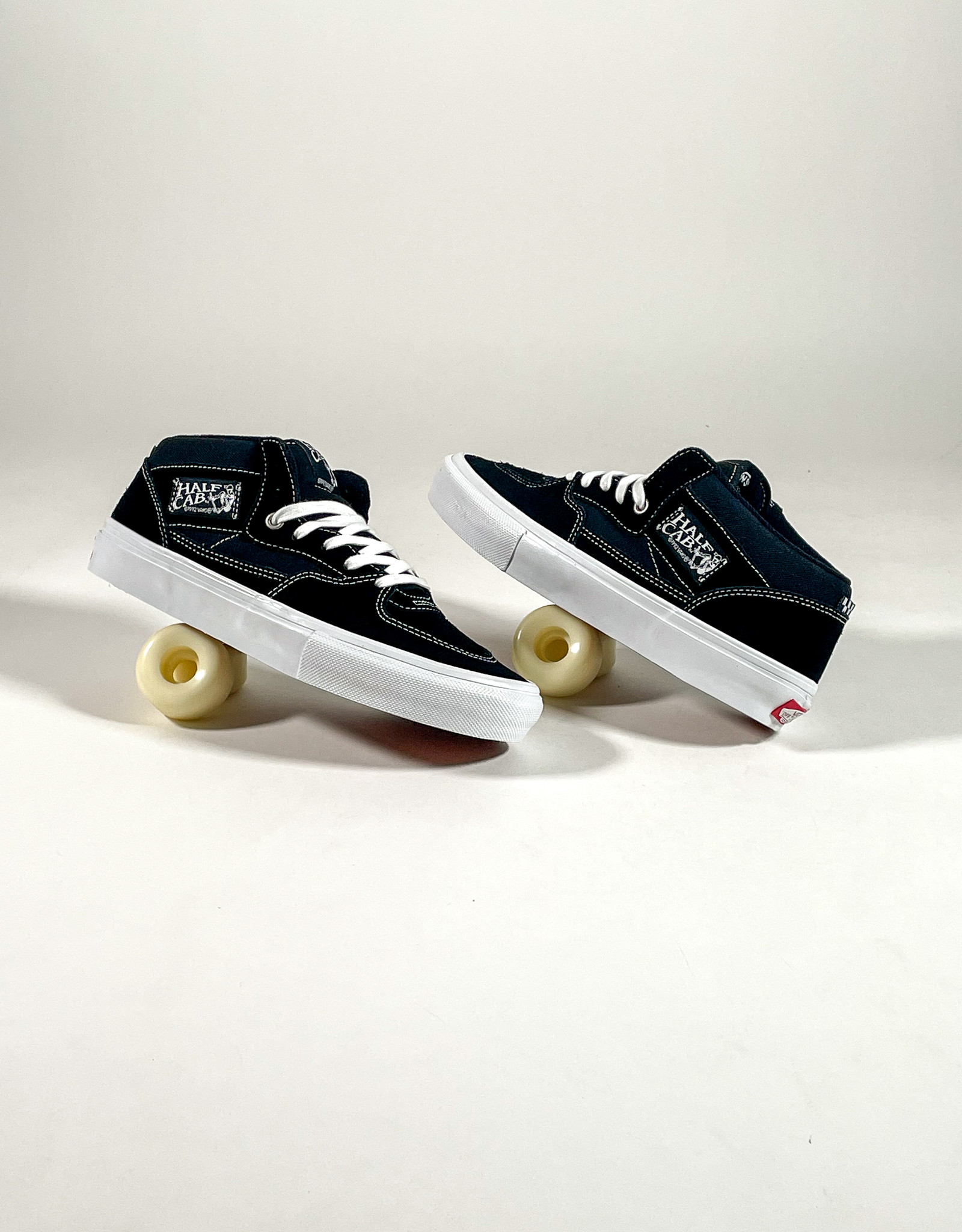 VANS SKATE HALF CAB - BLACK/WHITE