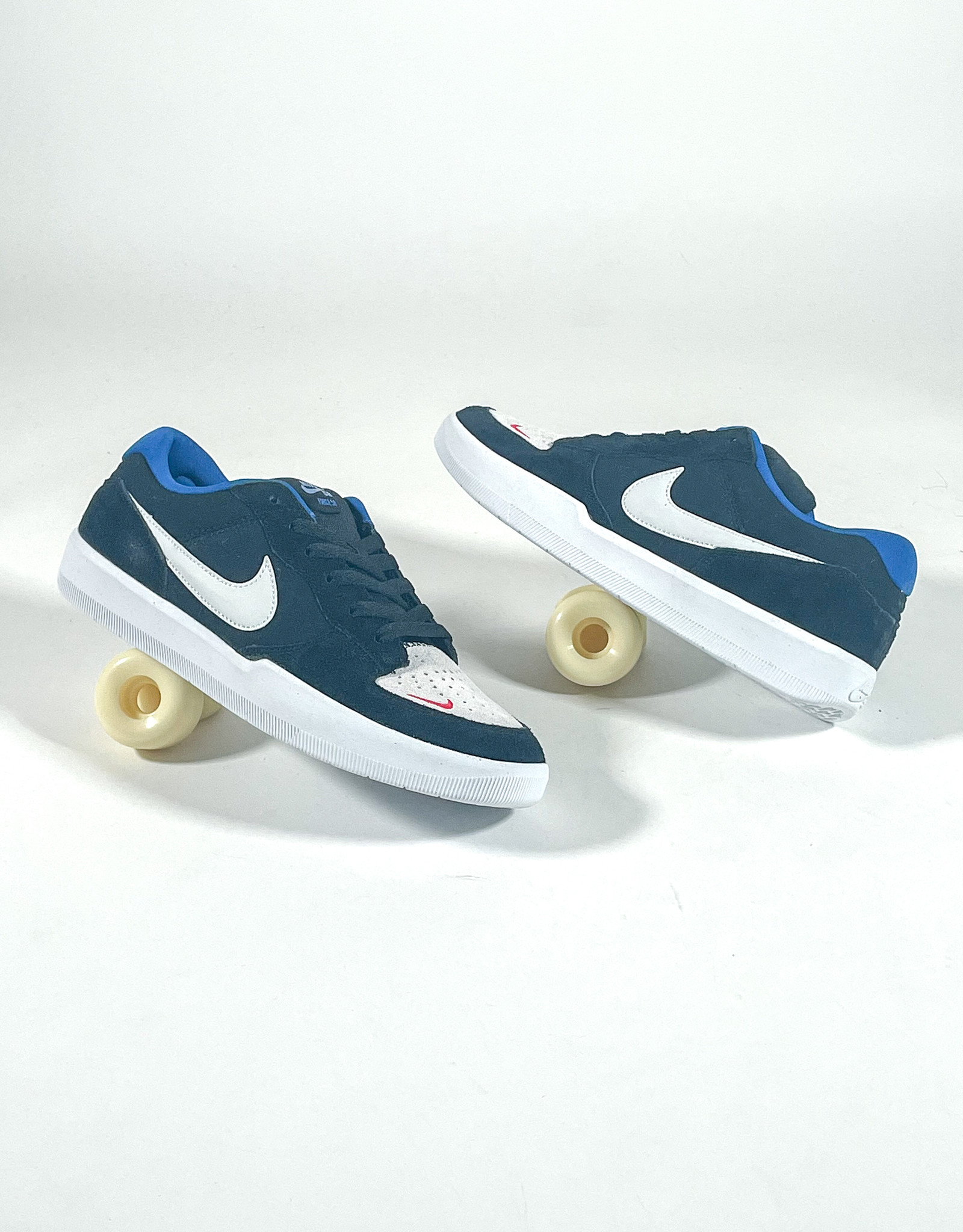 Nike Skateboarding Clothing \u0026 Shoes | Nike SB - Surfdome Hong Kong