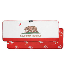 SUNDAY GOLF SUNDAY GOLF TOWELS - CALIFORNIA FLAG