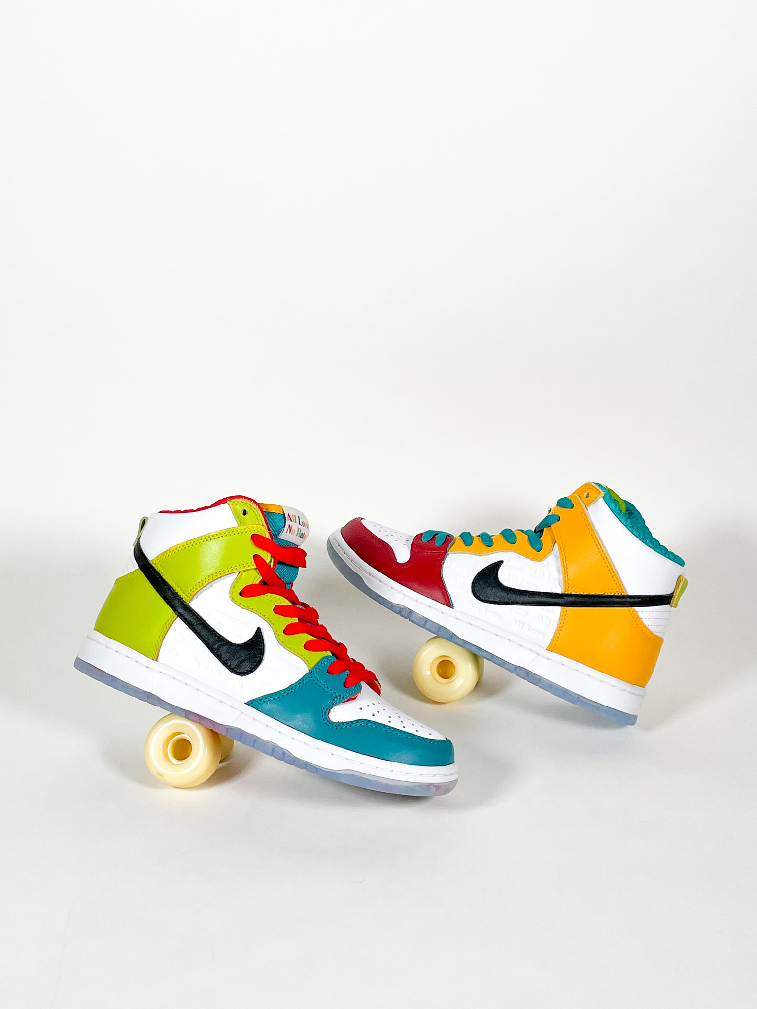 NIKE SB DUNK 'FRO SKATE' HIGH PRO WHITE/METALLIC GOLD