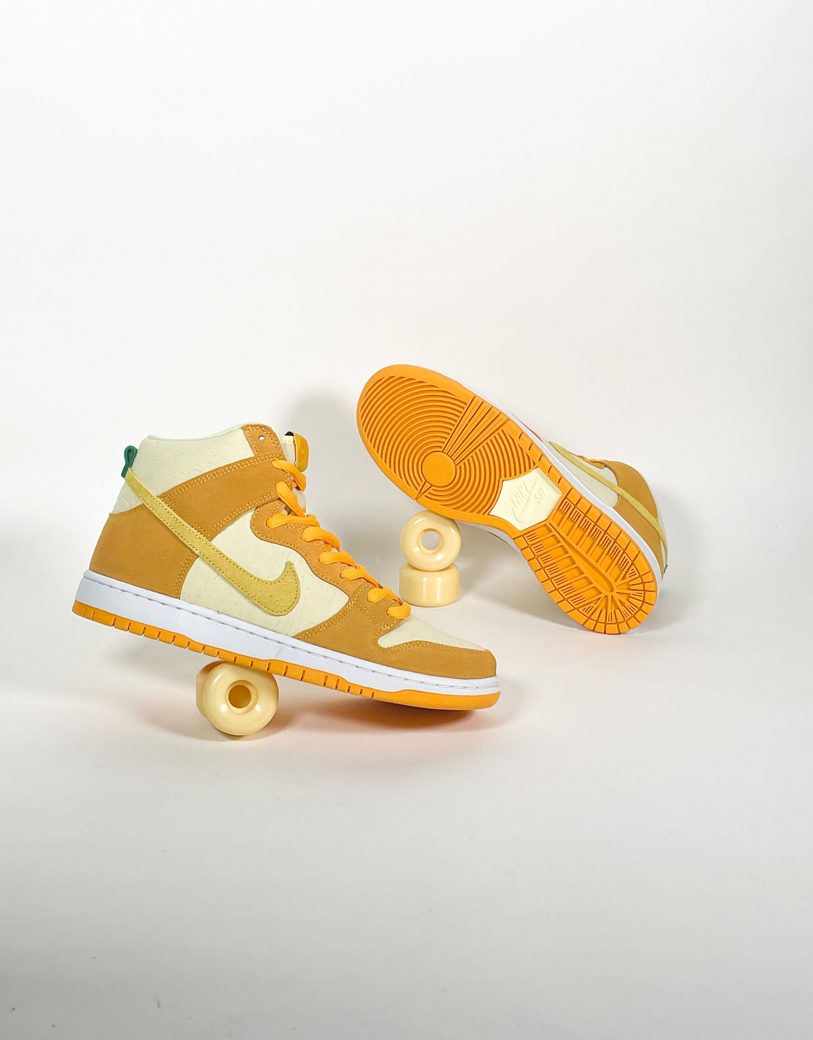 NIKE NIKE SB DUNK HIGH PRO UNIVERSITY GOLD/VIVID SULFUR-CITRON TIN