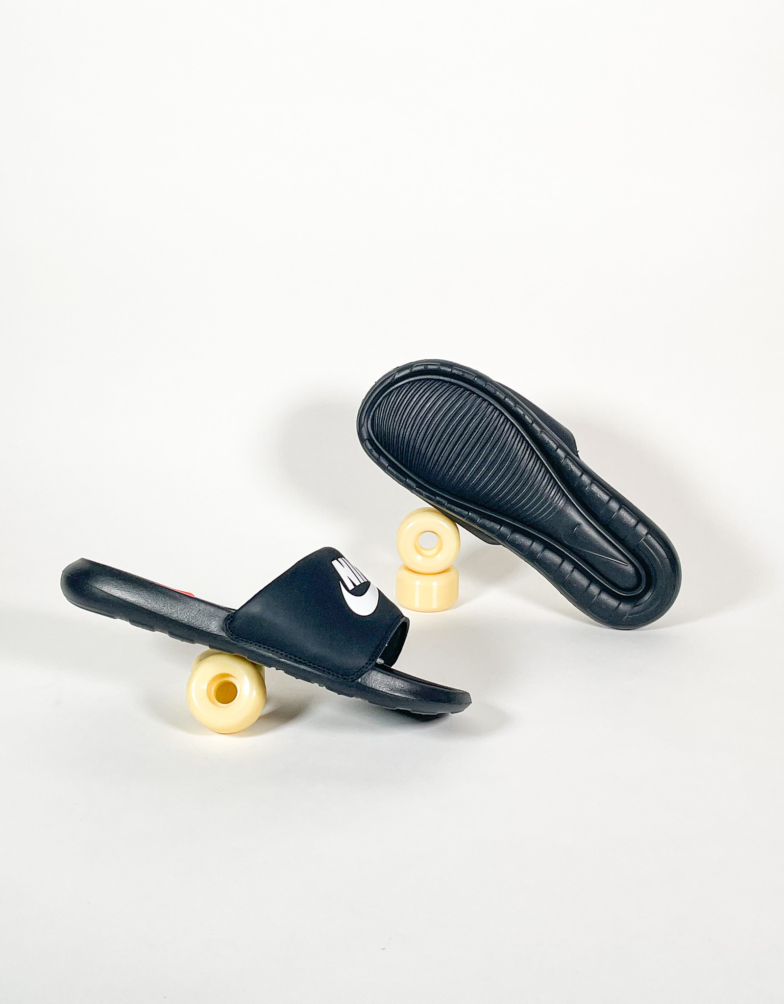 NIKE VICTORI ONE BLACK/WHITE-BLACK