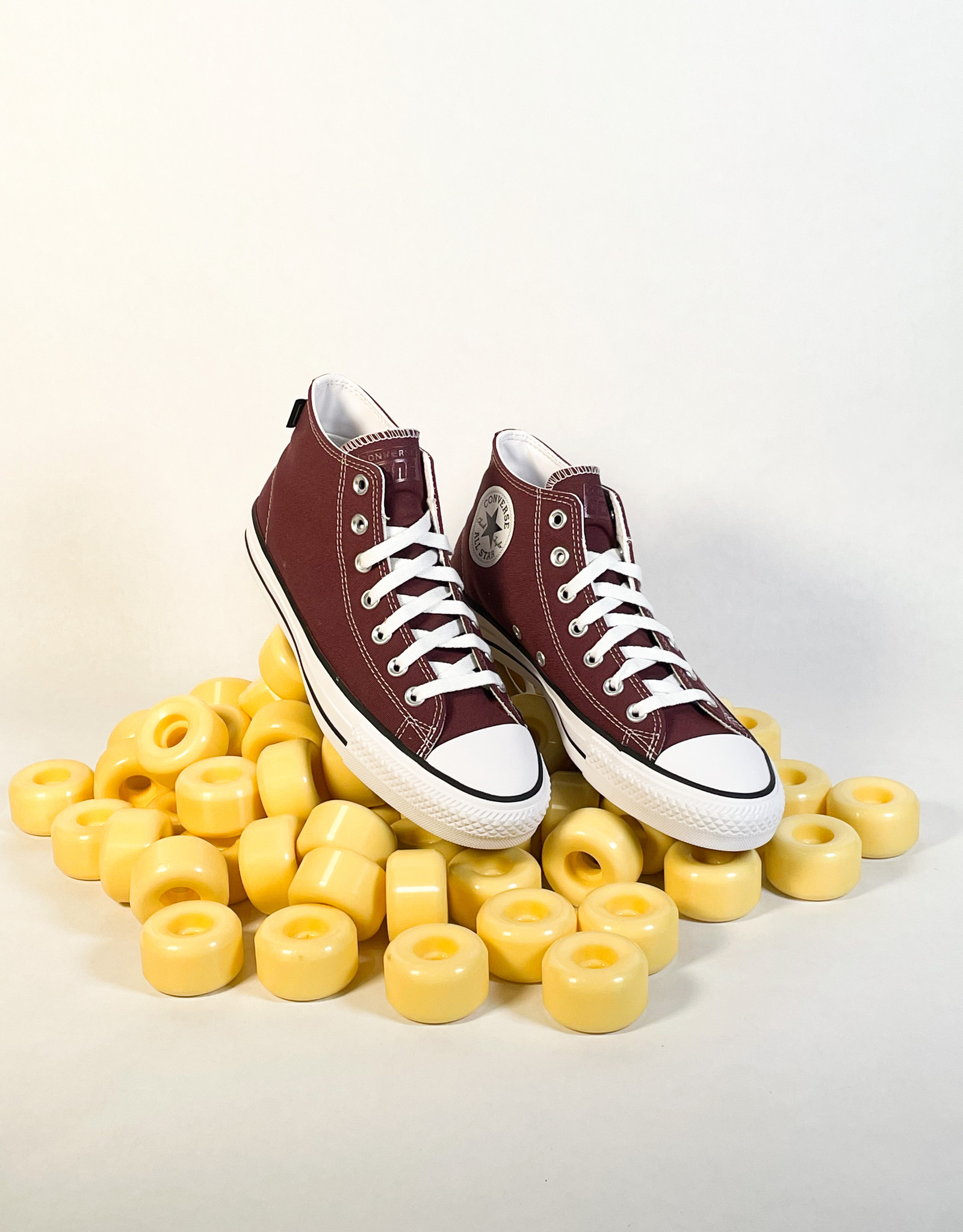 CONVERSE CONS CTAS PRO MID CHERRY VISION/WHITE/WHITE