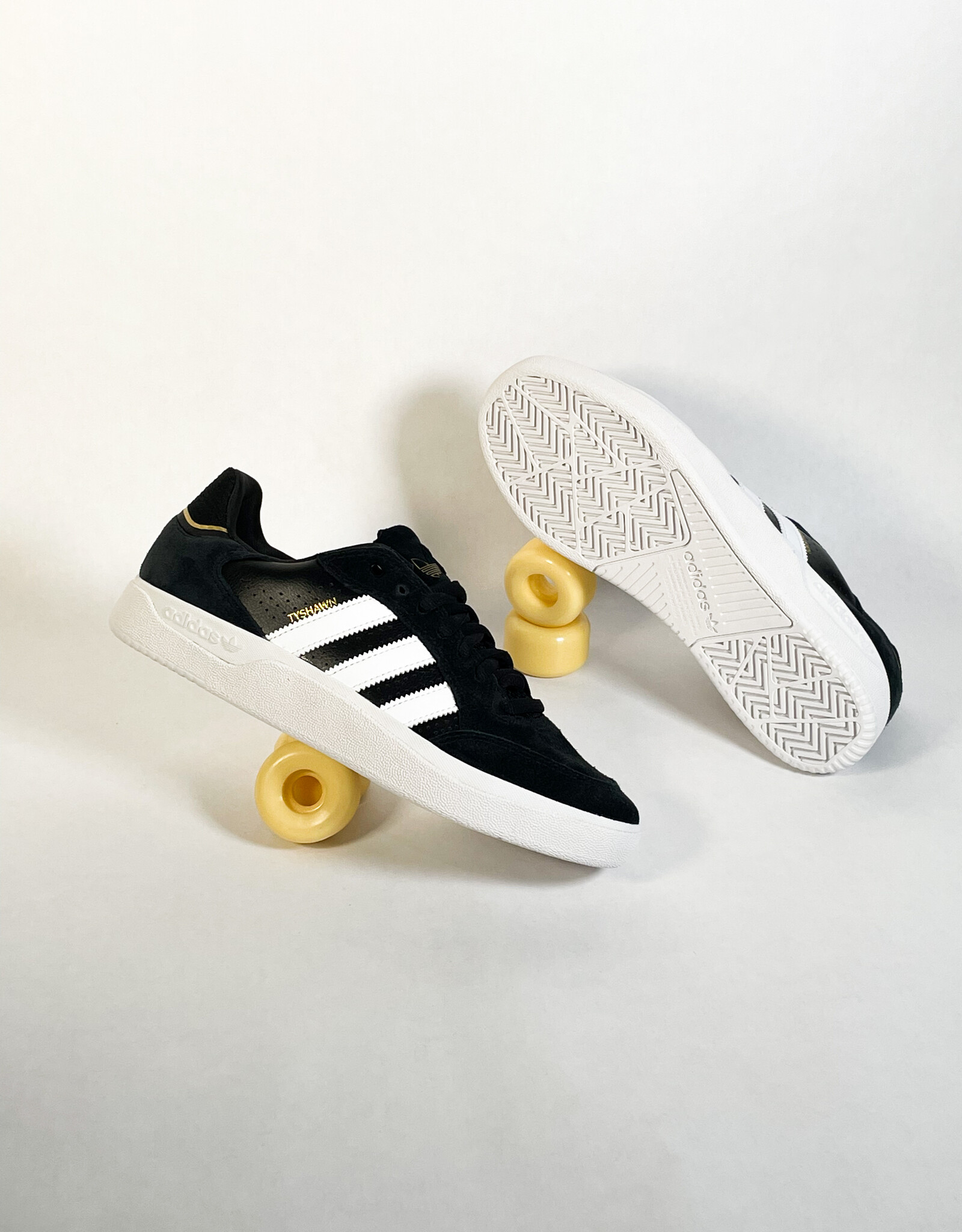 ADIDAS SKATE TYSHAWN LOW - BLACK/WHITE