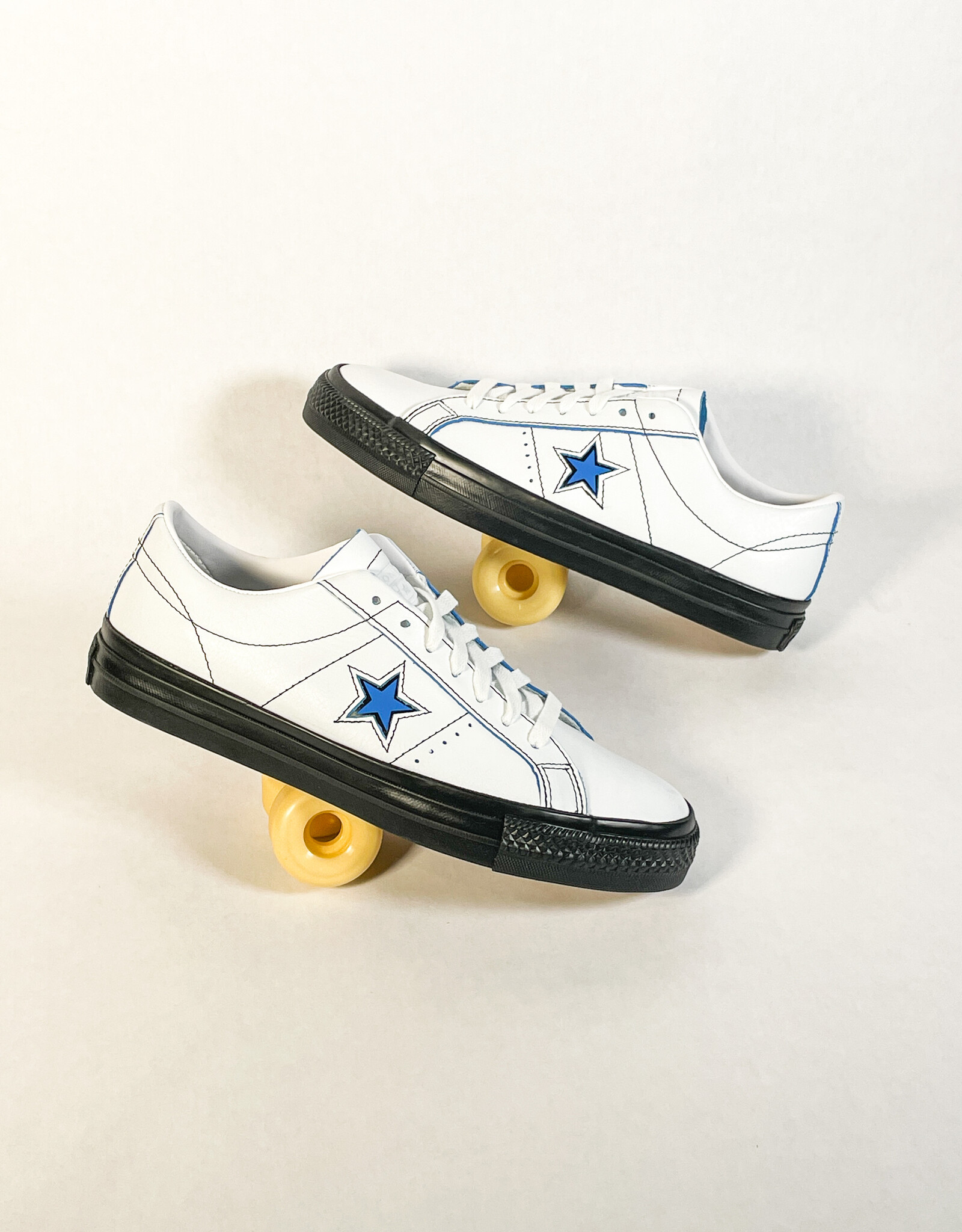 CONVERSE CONS ONE STAR PRO OX WHITE/BLACK/KINETIC BLUE OPTICAL WHITE -  KINGSWELL - Los Feliz