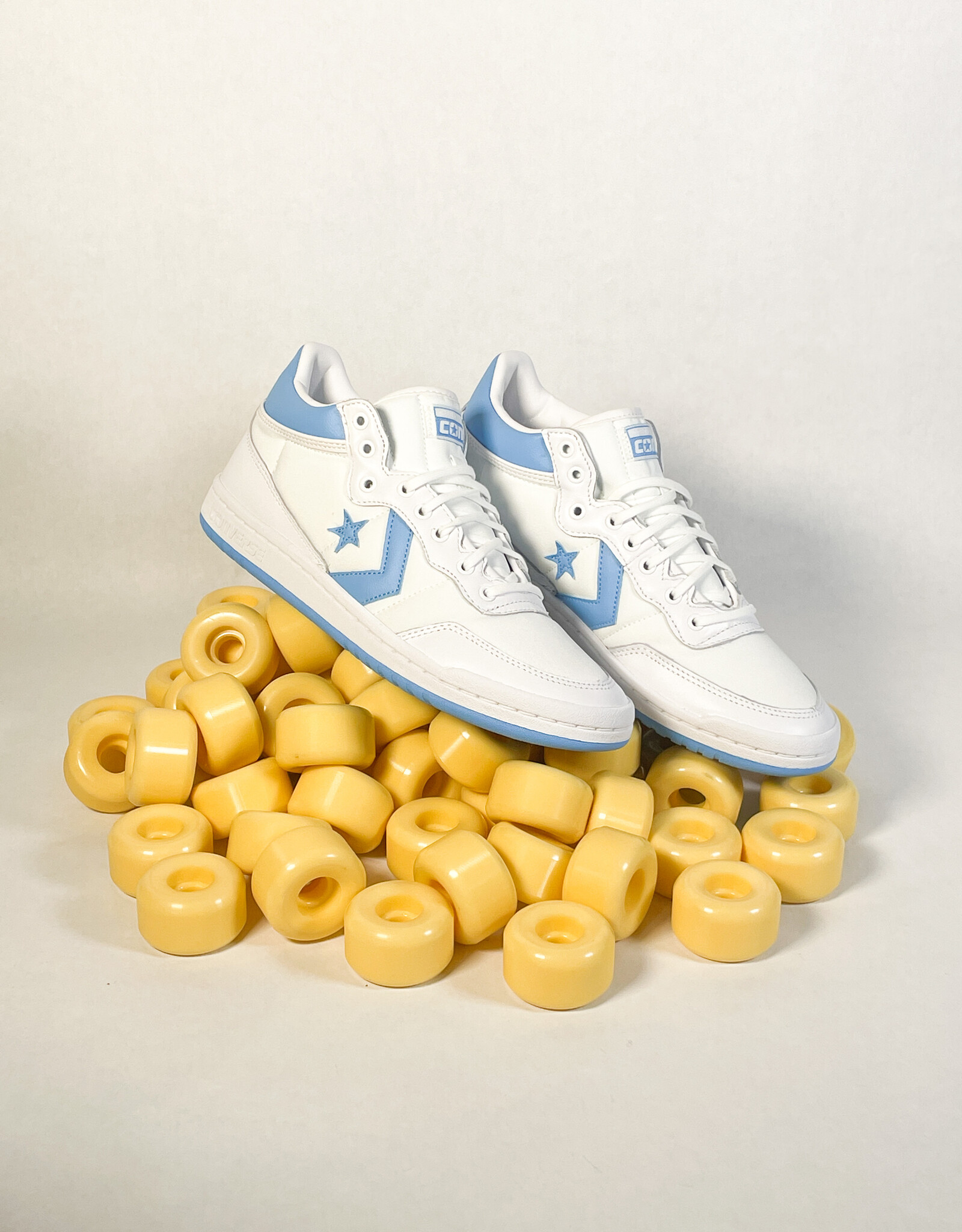 CONVERSE CONS FASTBREAKS PRO MID - WHITE/LT BLUE/WHITE