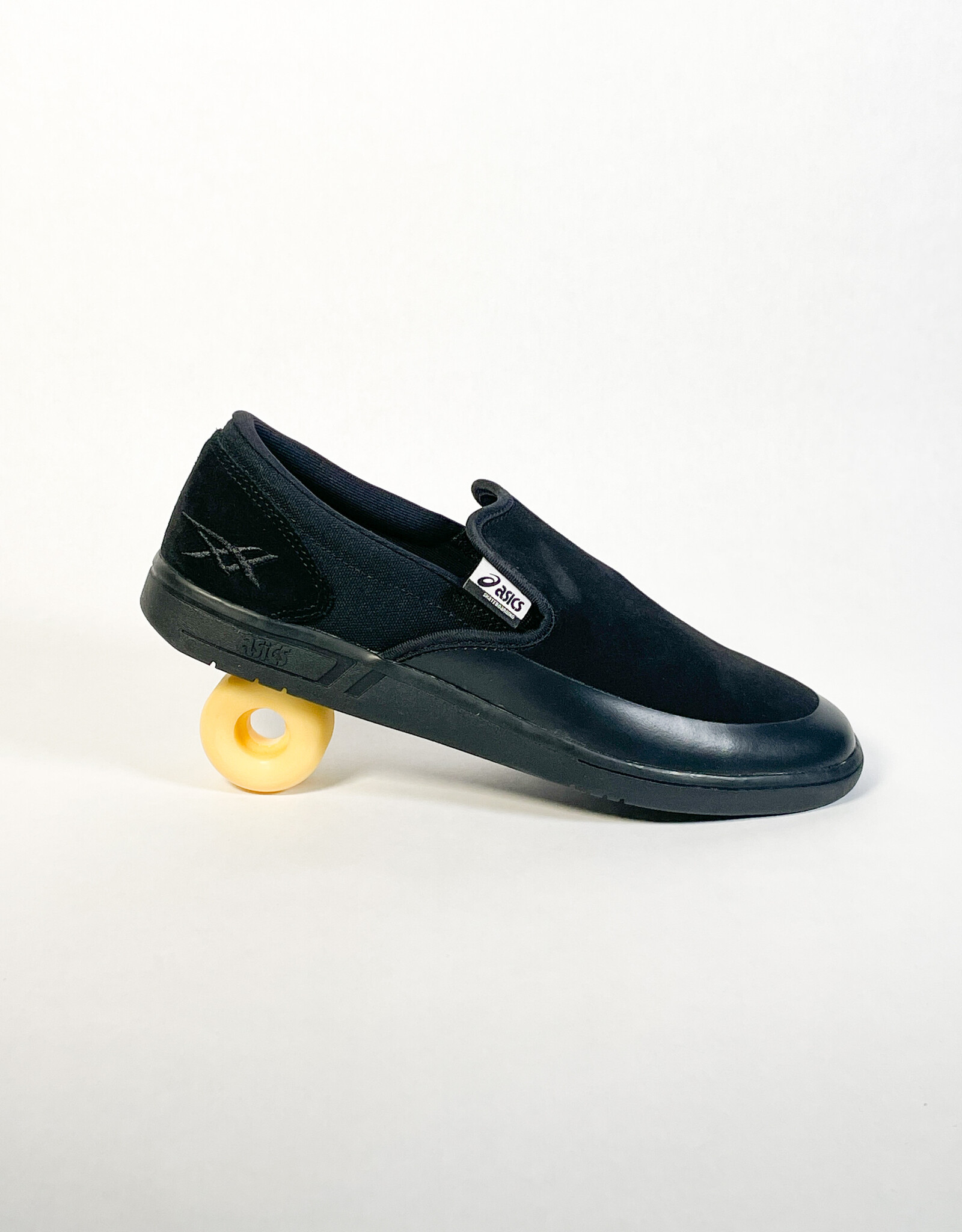 ASICS SKATE GEL-VICKKA SLIP ON - BLACK/BLACK