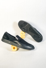 ASICS SKATE GEL-VICKKA SLIP ON - BLACK/BLACK