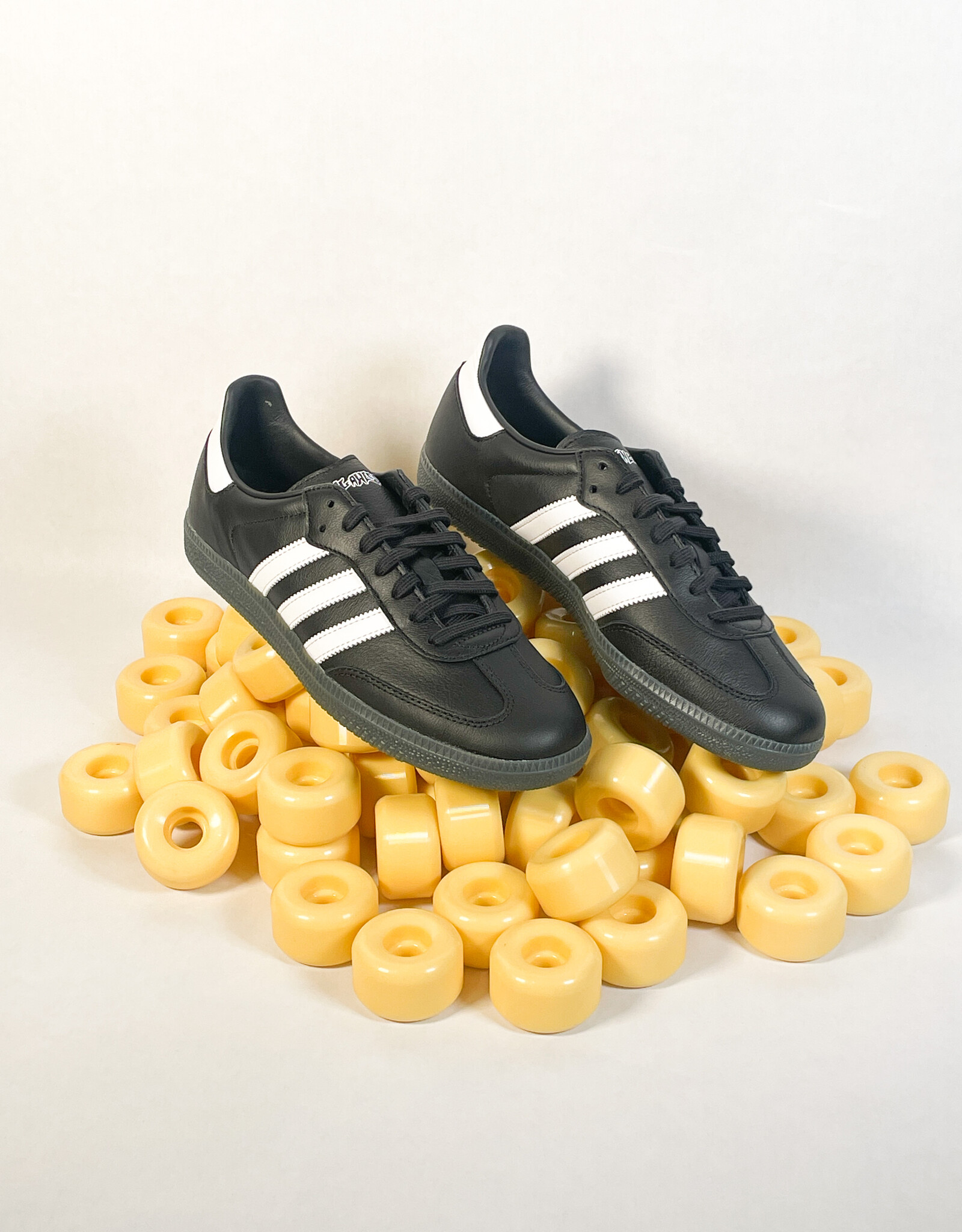 ADIDAS FUCKING AWESOME SAMBA - BLACK/BLACK/WHITE - KINGSWELL