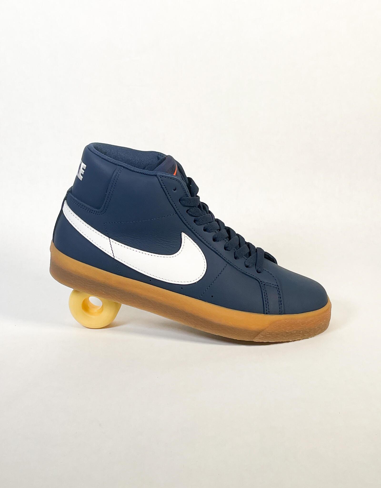 NIKE SB ZOOM BLAZER MID NAVY/WHITE-NAVY-GUM LIGHT BROWN