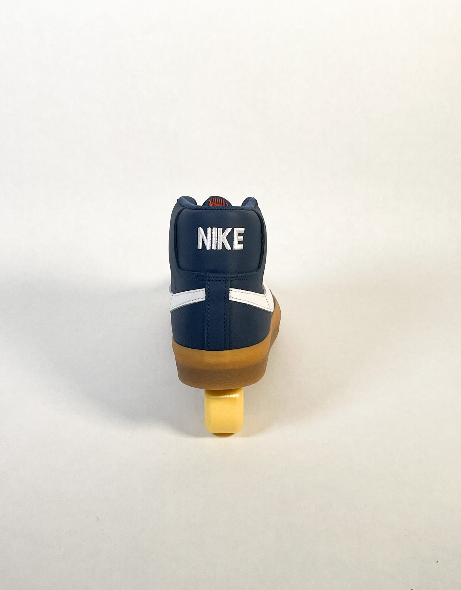 NIKE SB ZOOM BLAZER MID NAVY/WHITE-NAVY-GUM LIGHT BROWN