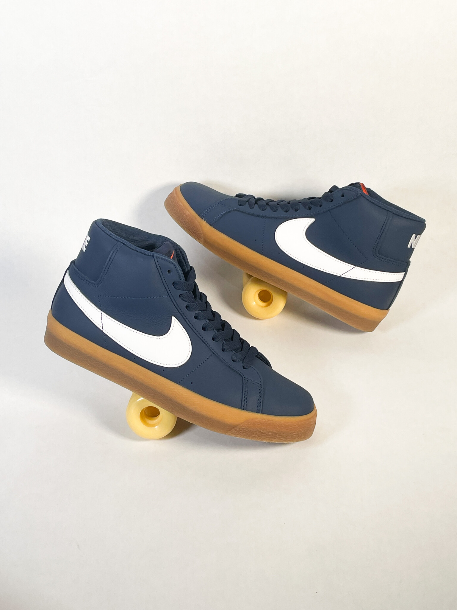 Nike SB Zoom Blazer Mid Orange Label Navy Gum Navy White Navy