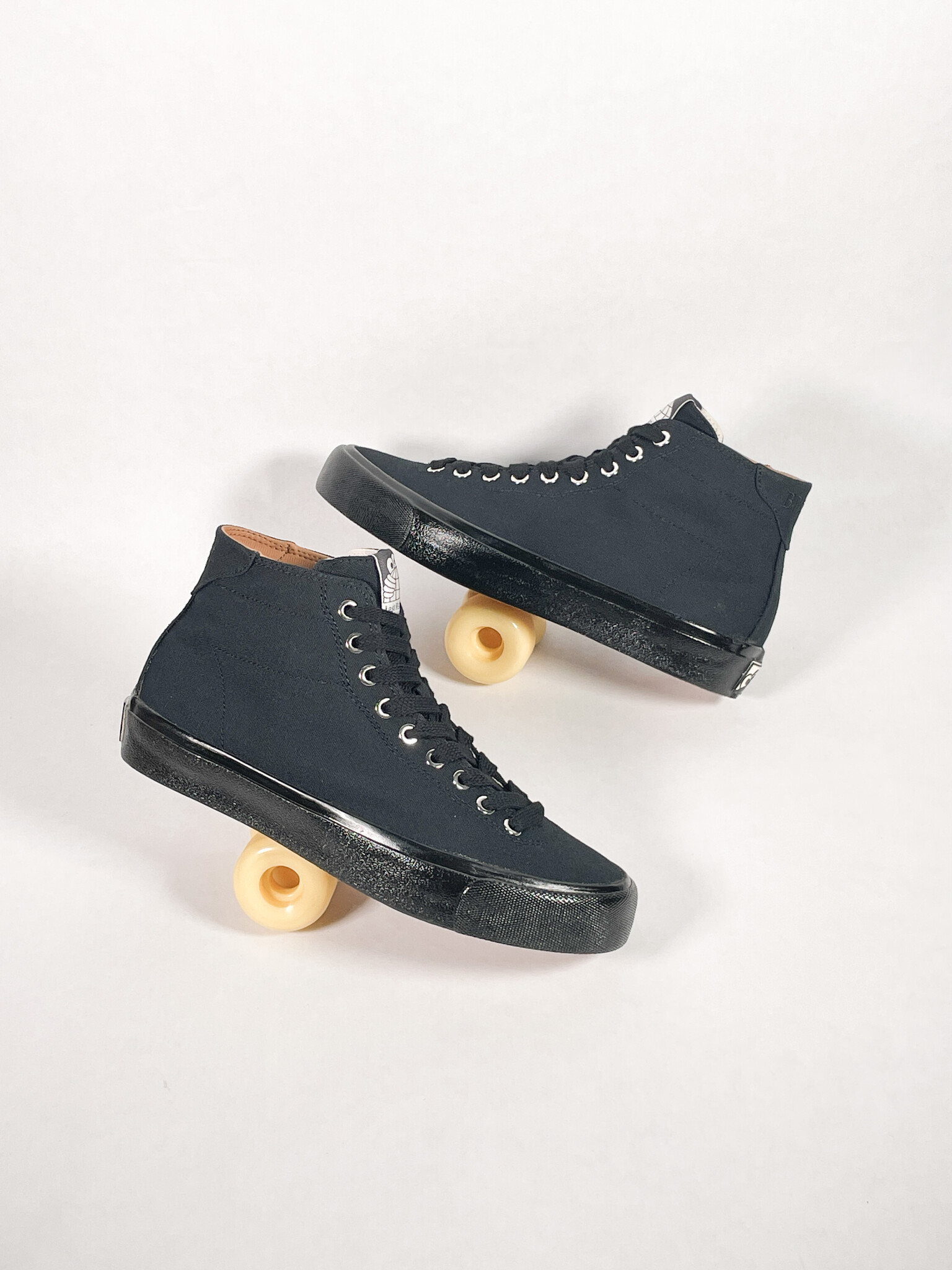 LAST RESORT VM001 HI CANVAS - 3X BLACK/BLACK - KINGSWELL