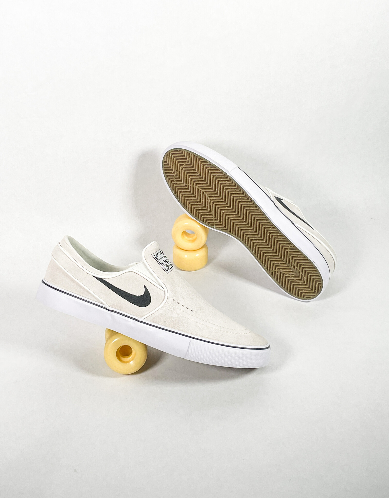 NIKE SB JANOSKI+ SLIP SUMMIT WHITE/BLACK-SUMMIT WHITE-WHITE