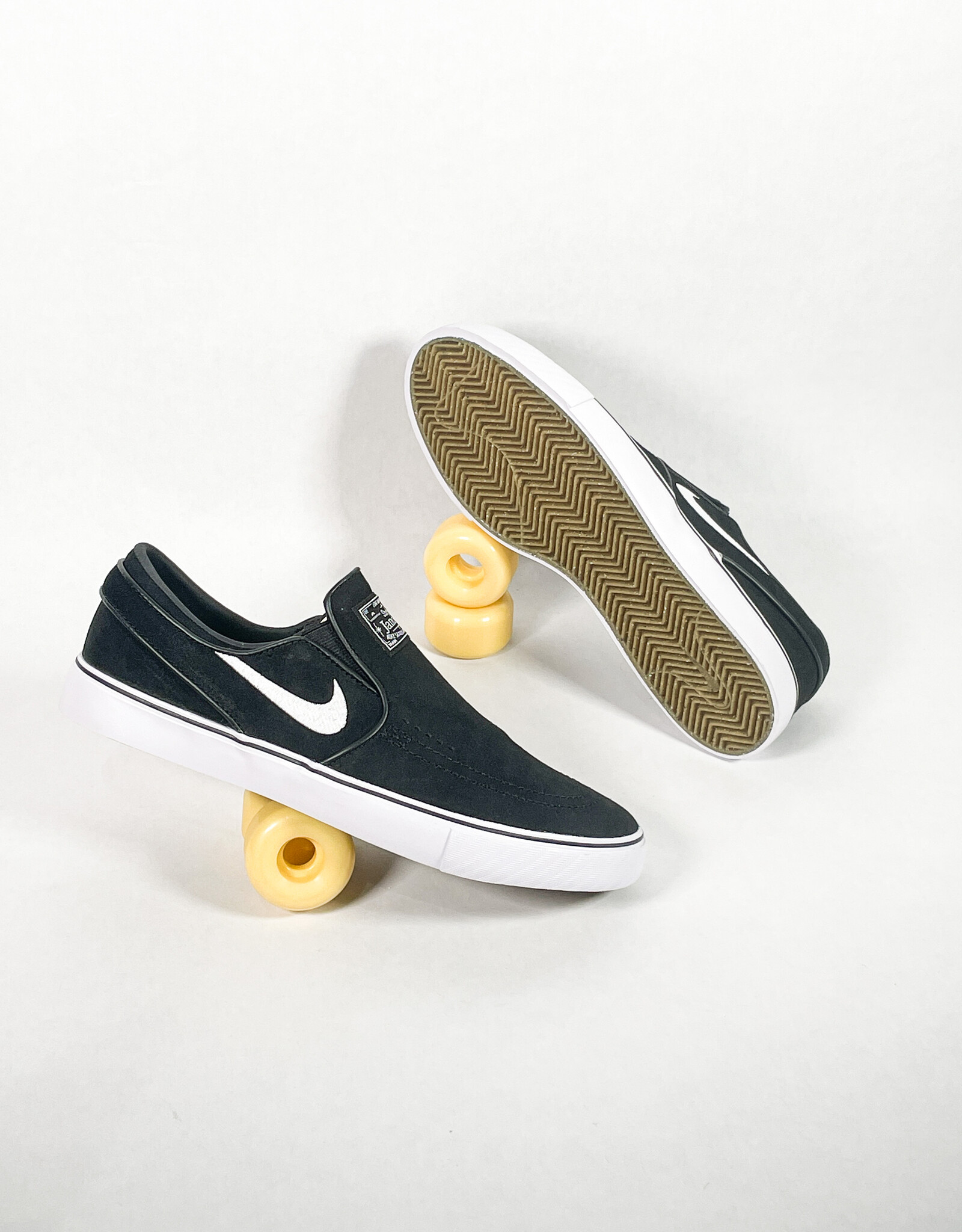 NIKE SB JANOSKI+ SLIP BLACK/WHITE-BLACK-BLACK