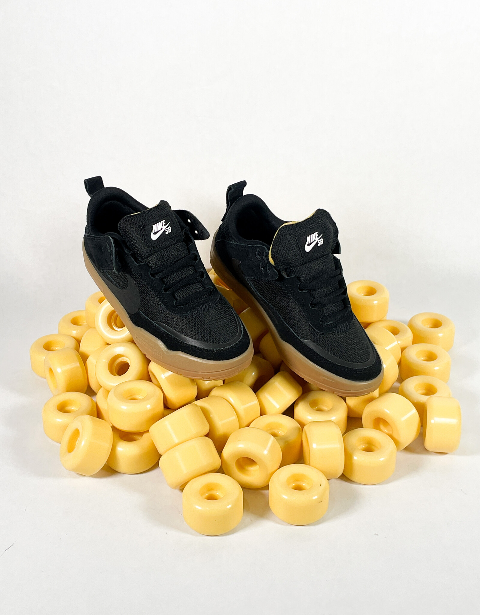 NIKE SB DAY ONE (GRADE SCHOOL) BLACK/BLACK-GUM LIGHT BROWN-WHITE