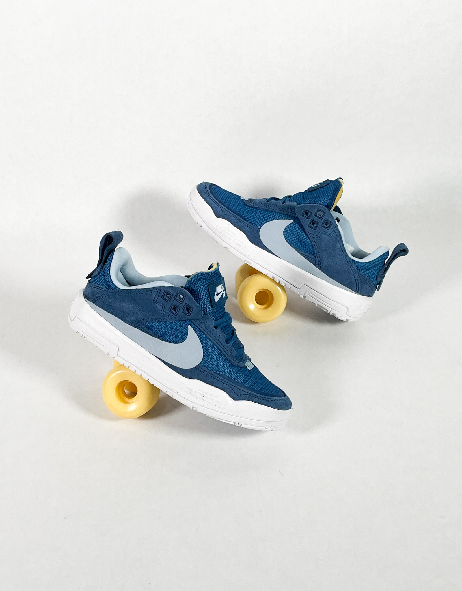 NIKE NIKE SB DAY ONE (GRADE SCHOOL) COURT BLUE/LT ARMORY BLUE-MIDNIGHT NAVY