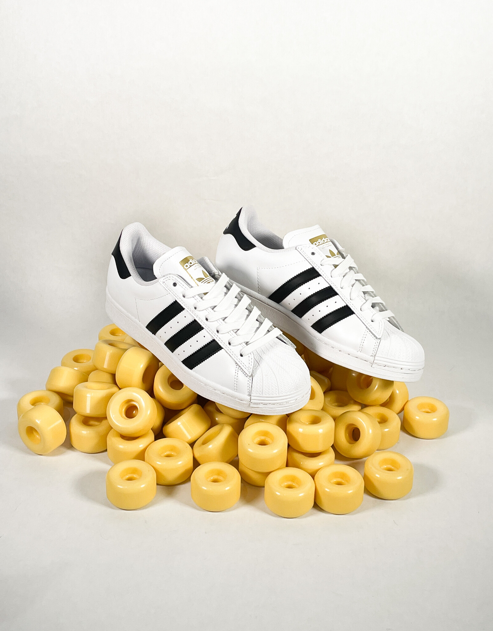 ADIDAS SUPERSTAR ADV - FTWWHT/CBLACK/FTWWHT - KINGSWELL