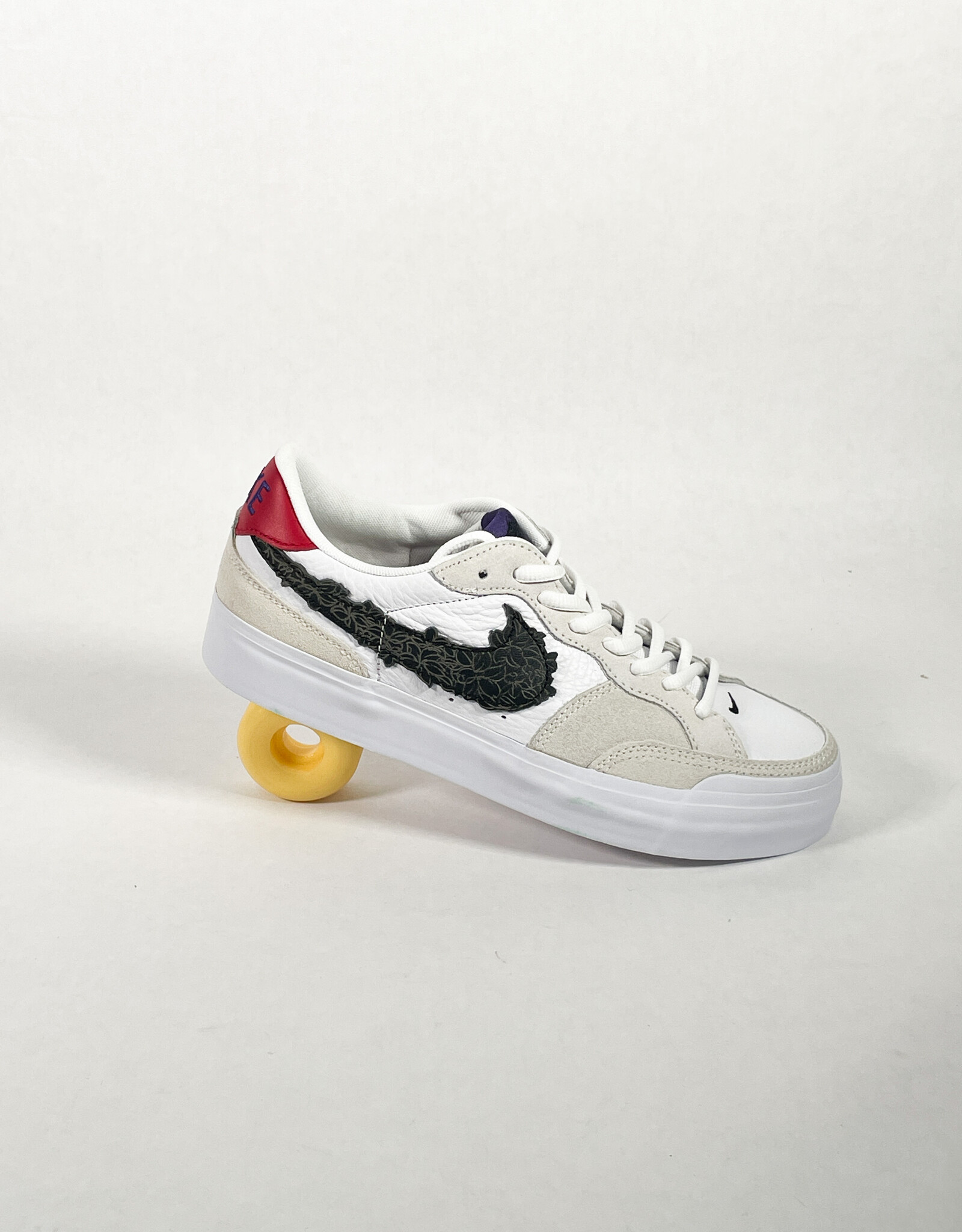 NIKE SB WOMENS ZOOM POGO PLUS SAIL/BLACK-WHITE-GYM RED