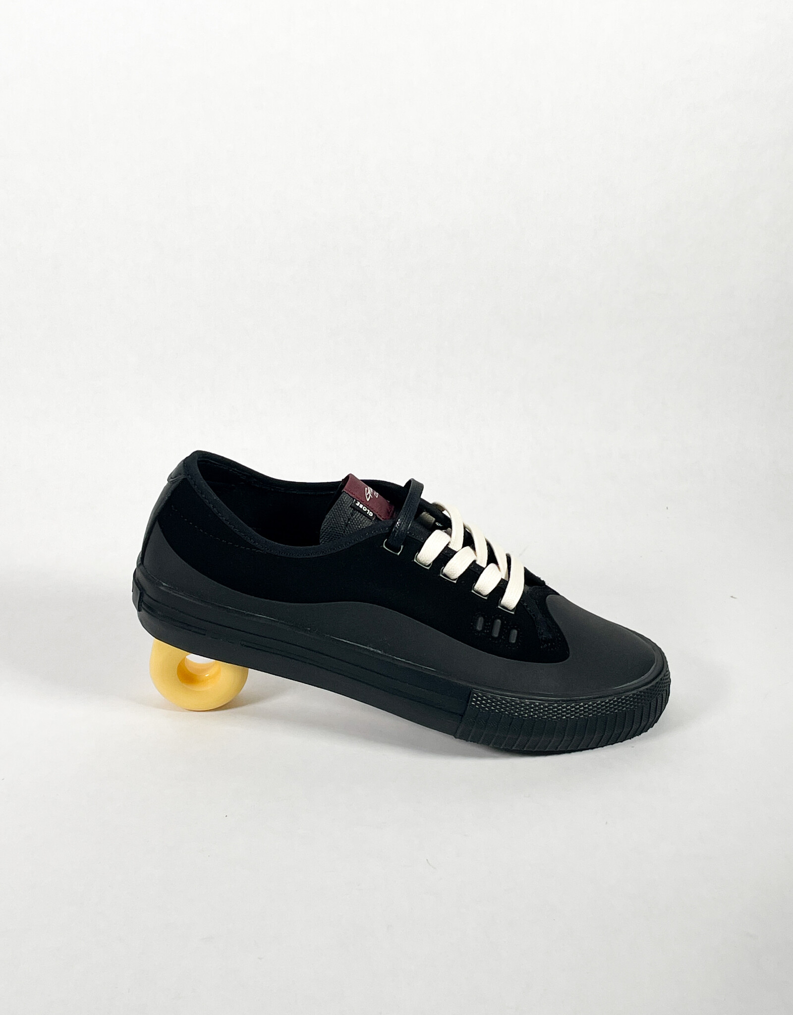 GLOBE GILLETTE SUEDE - BLACK/BLACK