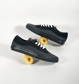 GLOBE GILLETTE SUEDE - BLACK/BLACK