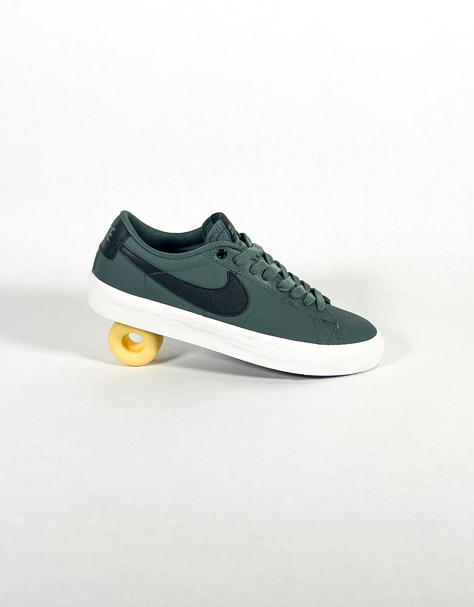Nike sb blazer low gt qs online