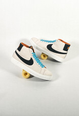 NIKE NIKE SB ZOOM BLAZER MID ELECTRIC PHANTOM/BLACK-MONARCH-SUMMIT WHITE