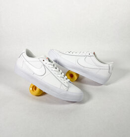 NIKE SB ZOOM BLAZER LOW PRO GT ISO - WHITE/WHITE/WHITE
