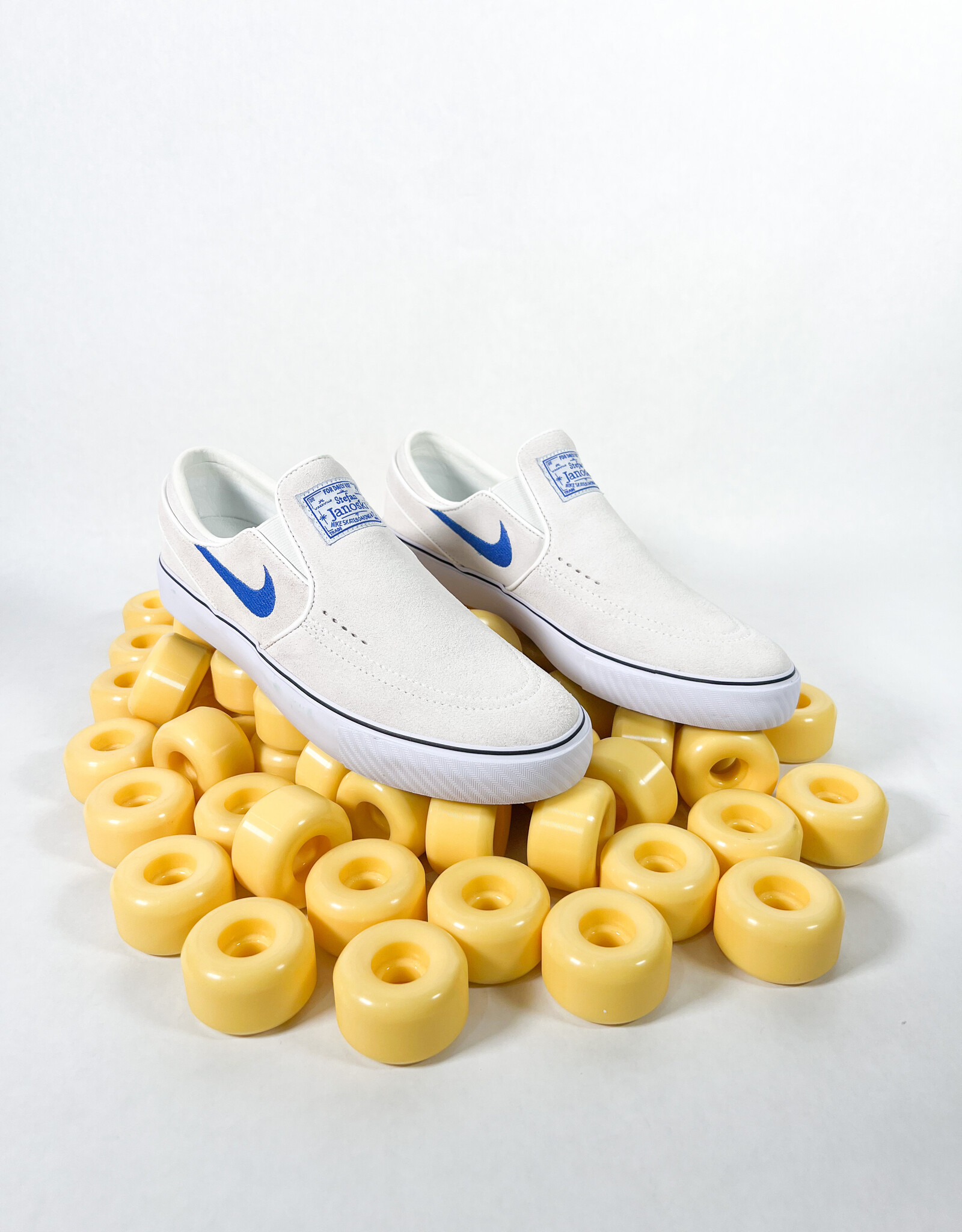 NIKE SB JANOSKI+ SLIP WHITE/HYPER ROYAL