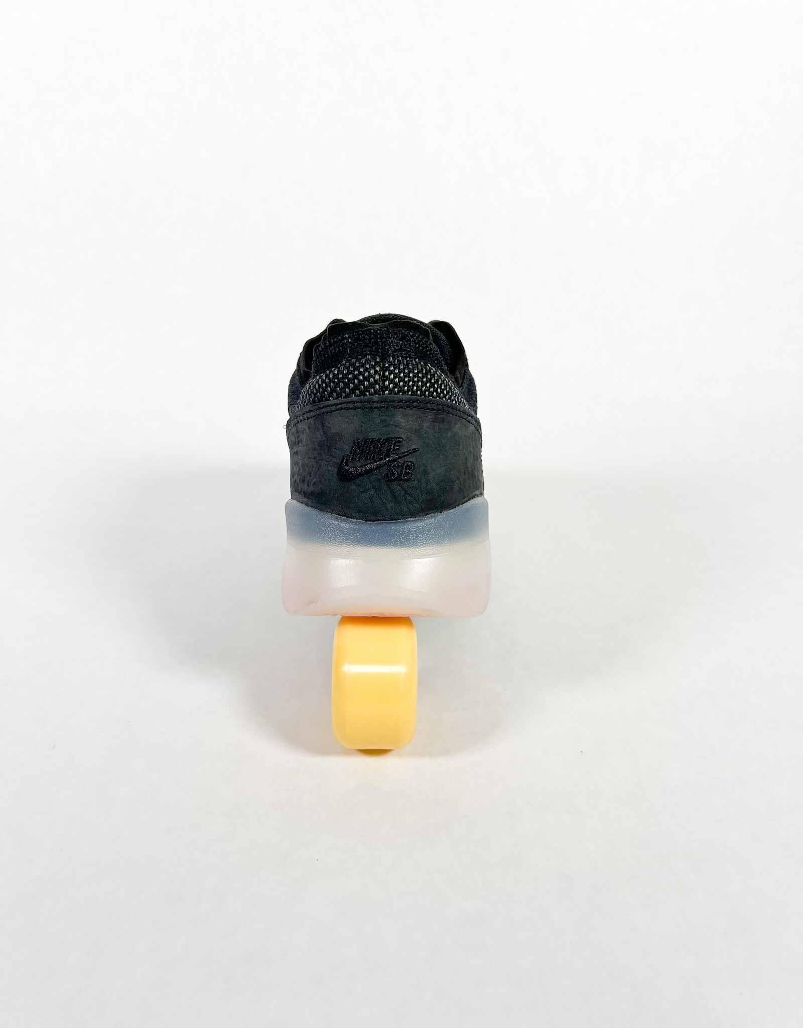 NIKE SB PS8 - BLACK/BLACK-BLACK
